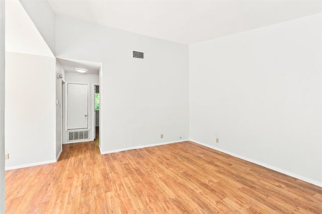 1918 Nicole CIR B, Round Rock, TX 78664