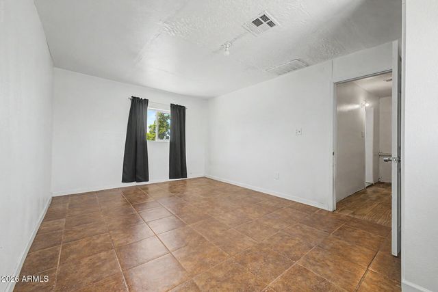 4805 S 35TH Drive, Phoenix, AZ 85041