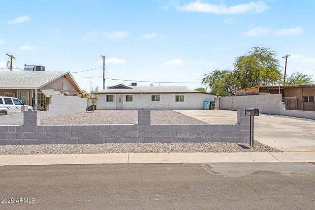 4805 S 35TH Drive, Phoenix, AZ 85041