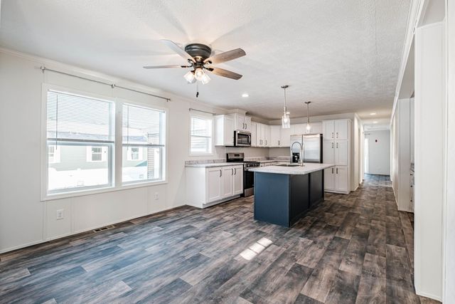 70 Diamondback Drive, Rochester, NH 03868