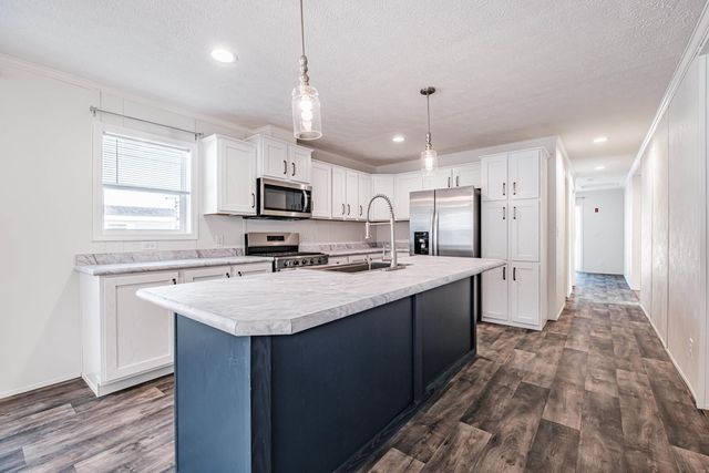 70 Diamondback Drive, Rochester, NH 03868