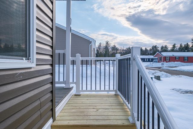 70 Diamondback Drive, Rochester, NH 03868