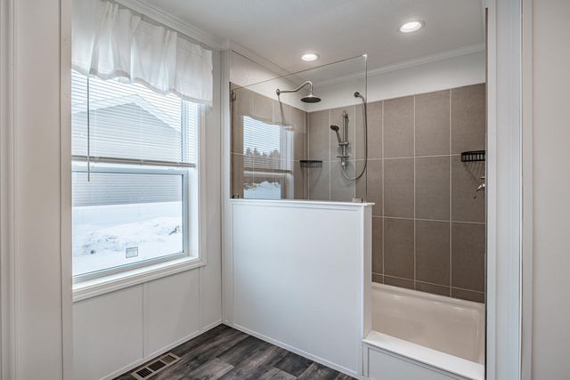 70 Diamondback Drive, Rochester, NH 03868