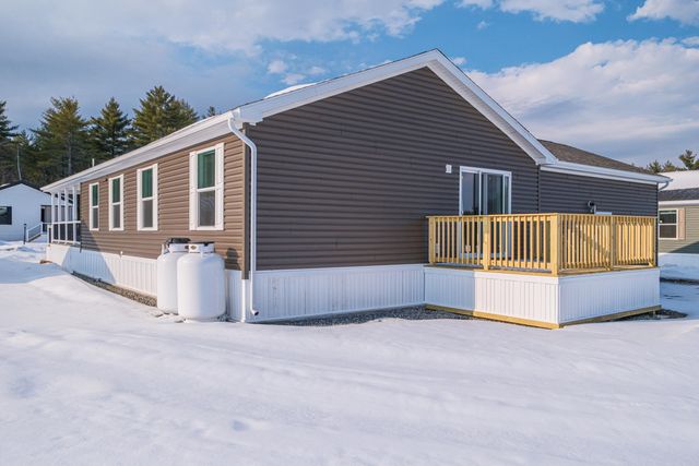 70 Diamondback Drive, Rochester, NH 03868