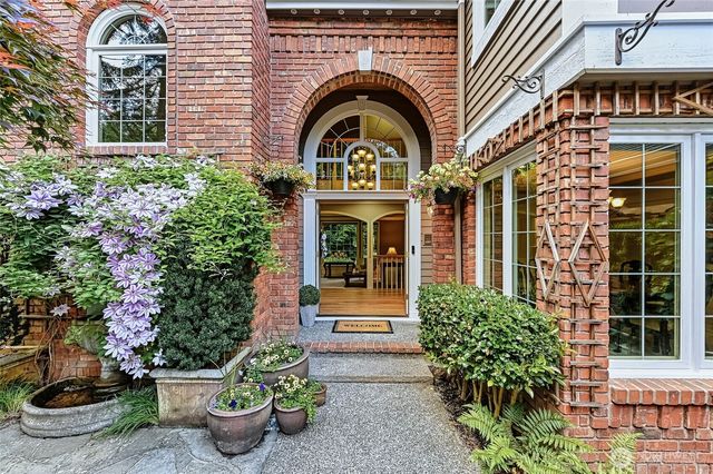 21310 NE 101st Court, Redmond, WA 98053
