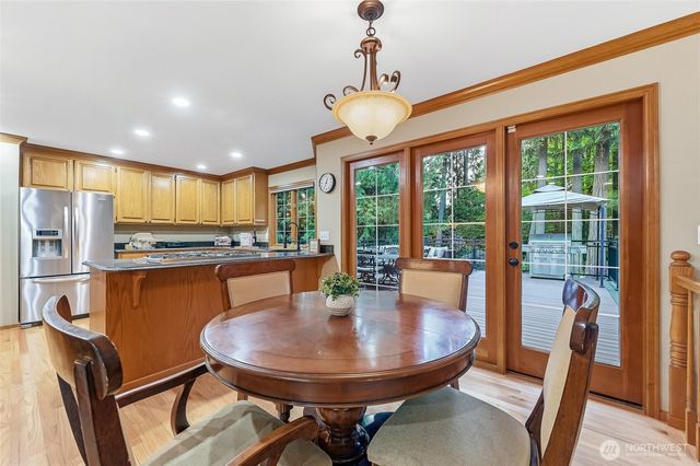 21310 NE 101st Court, Redmond, WA 98053