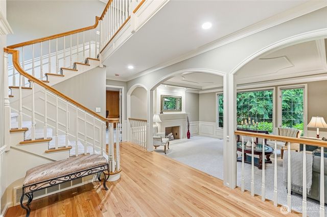 21310 NE 101st Court, Redmond, WA 98053