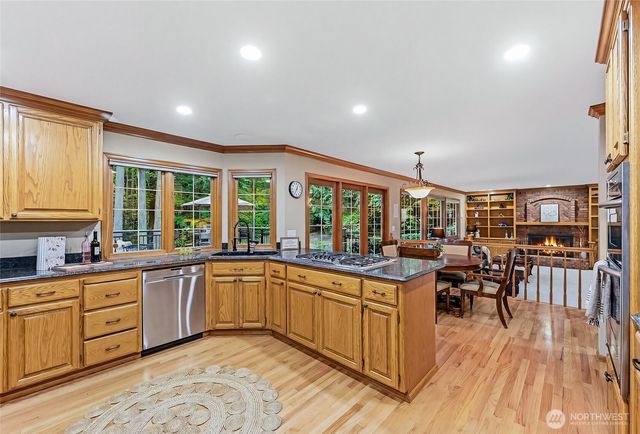 21310 NE 101st Court, Redmond, WA 98053