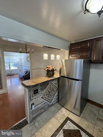 3739 MARK DR, Alexandria, VA 22305