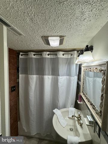 3739 MARK DR, Alexandria, VA 22305