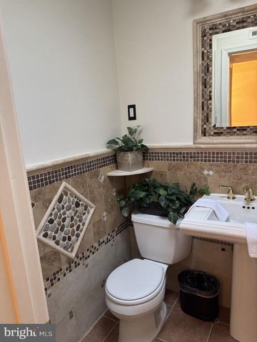 3739 MARK DR, Alexandria, VA 22305