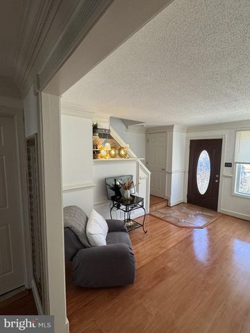 3739 MARK DR, Alexandria, VA 22305