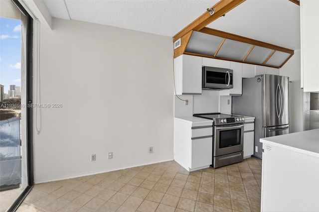 19707 Turnberry Way 7F, Aventura, FL 33180