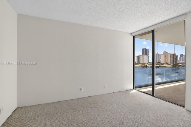 19707 Turnberry Way 7F, Aventura, FL 33180