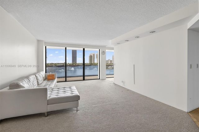 19707 Turnberry Way 7F, Aventura, FL 33180