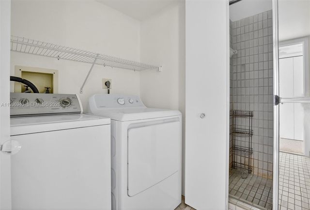 19707 Turnberry Way 7F, Aventura, FL 33180