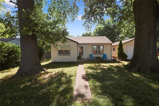 17 Hostetter Street, Buckner, MO 64016