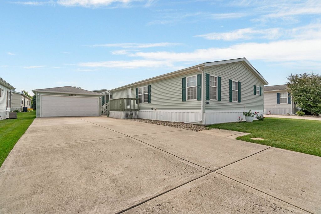 23013 S Big Run Drive, Frankfort, IL 60423