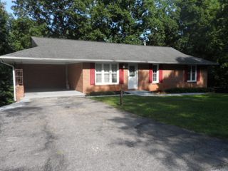 2011 Forest Drive, Seneca, SC 29672