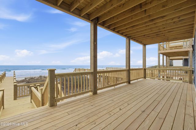 740 Dune Ridge Court, Holly Ridge, NC 28445