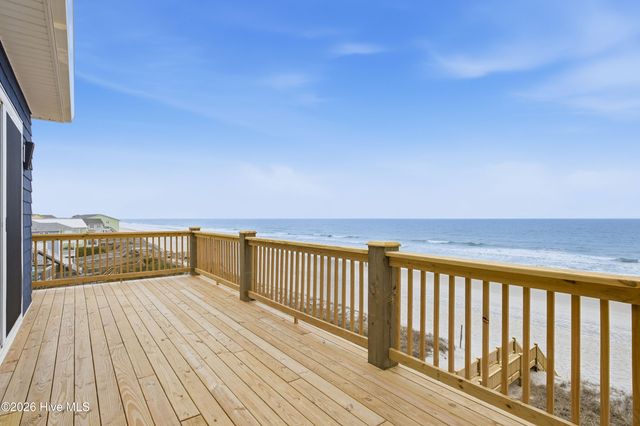 740 Dune Ridge Court, Holly Ridge, NC 28445