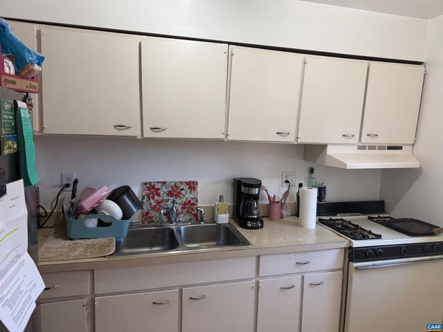 2517 Hydraulic Rd Apt 73, Charlottesville, VA 22901