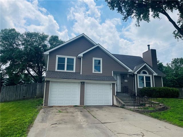 933 Park Avenue, Leavenworth, KS 66048