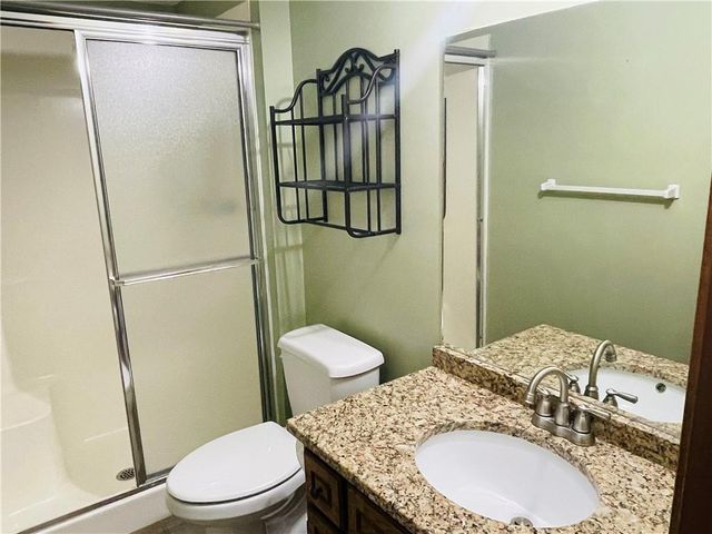 933 Park Avenue, Leavenworth, KS 66048