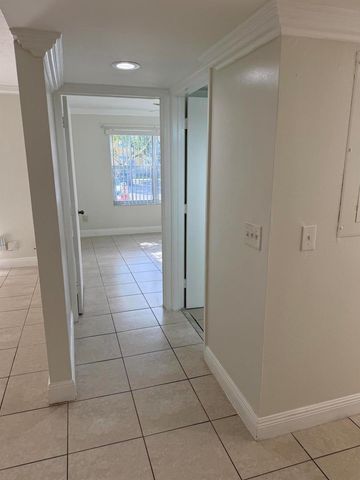 5520 NW 61st Street 205, Coconut Creek, FL 33073