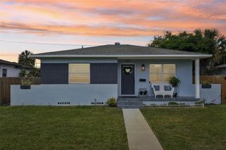 6527 3RD AVENUE S, St Petersburg, FL 33707