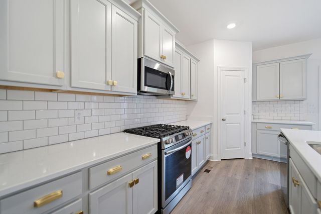 351 Van Conder Place, Hendersonville, TN 37075