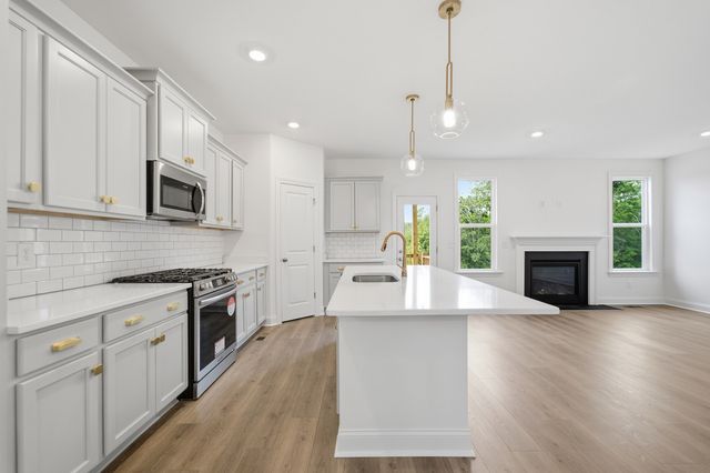 351 Van Conder Place, Hendersonville, TN 37075