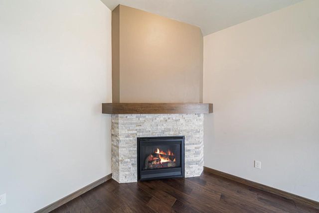 3758 N WAYSIDE LANE, Appleton, WI 54913