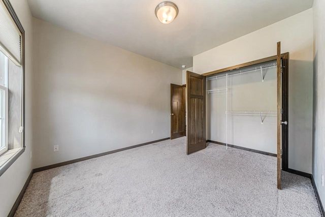 3758 N WAYSIDE LANE, Appleton, WI 54913