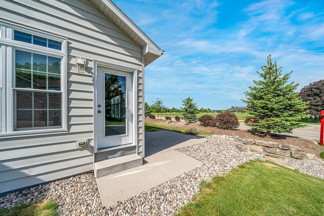3758 N WAYSIDE LANE, Appleton, WI 54913