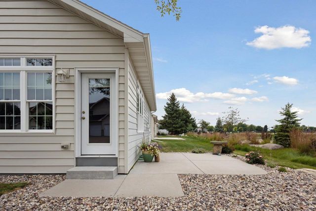 3758 N WAYSIDE LANE, Appleton, WI 54913