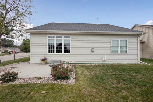 3758 N WAYSIDE LANE, Appleton, WI 54913