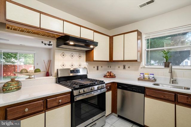 136 WYNDMOOR DR, Hightstown, NJ 08520