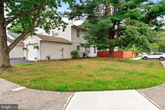136 WYNDMOOR DR, Hightstown, NJ 08520
