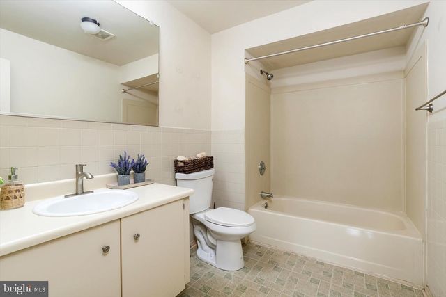136 WYNDMOOR DR, Hightstown, NJ 08520