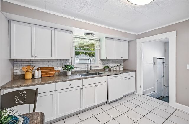 46 Matta Avenue, Youngstown, OH 44509