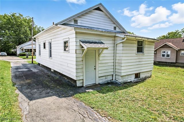 46 Matta Avenue, Youngstown, OH 44509