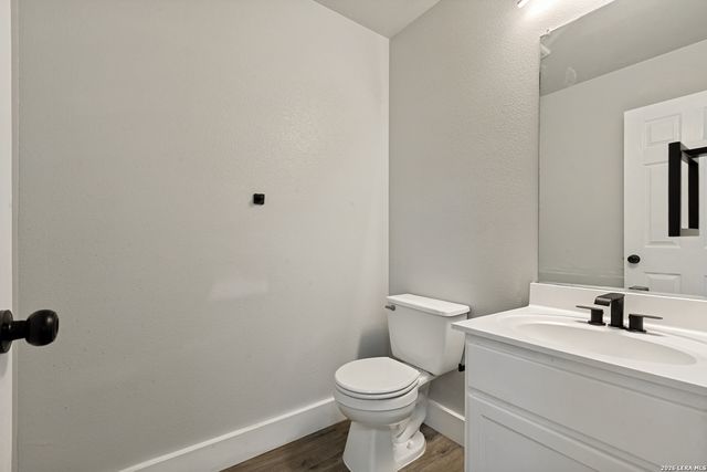 8034 SHUMARD OAK DR, San Antonio, TX 78223