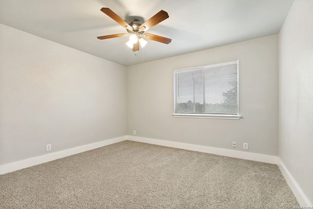 8034 SHUMARD OAK DR, San Antonio, TX 78223