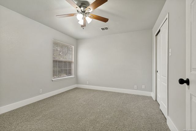 8034 SHUMARD OAK DR, San Antonio, TX 78223