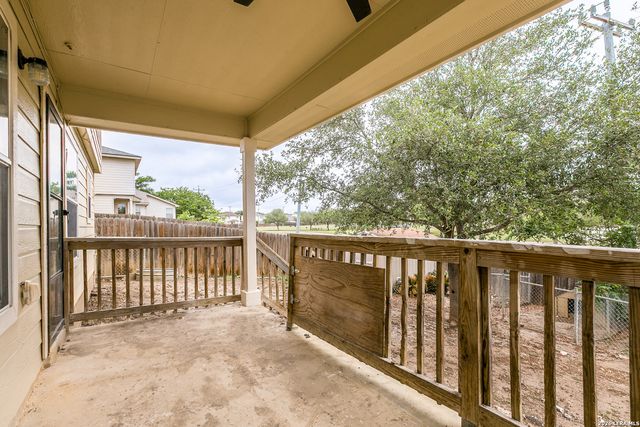 8034 SHUMARD OAK DR, San Antonio, TX 78223