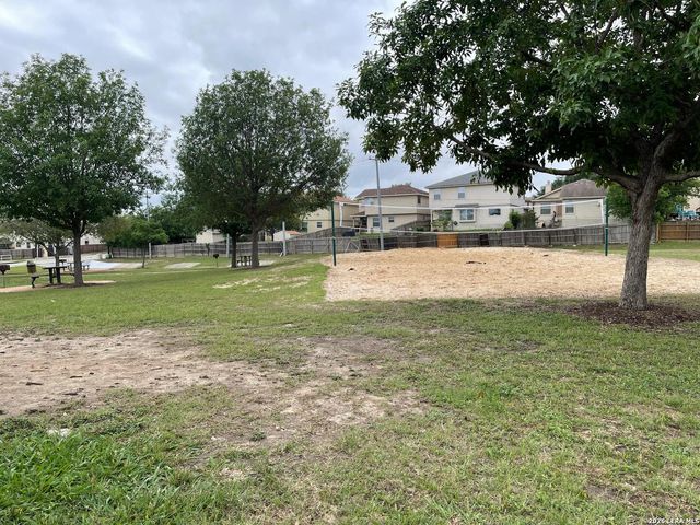 8034 SHUMARD OAK DR, San Antonio, TX 78223