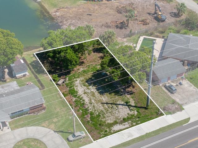 6204 Emerson Avenue, Fort Pierce, FL 34951