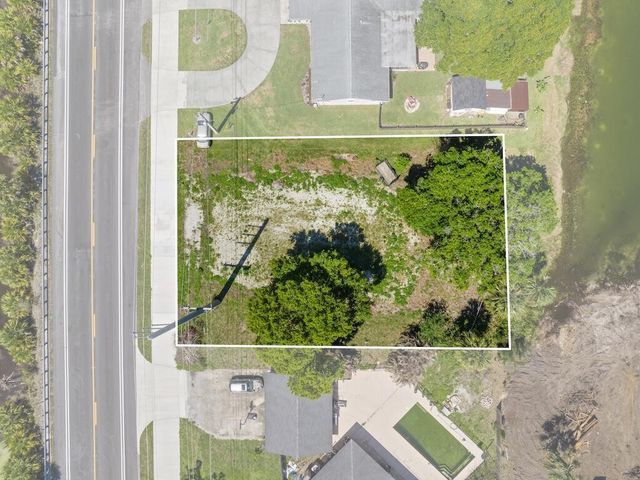 6204 Emerson Avenue, Fort Pierce, FL 34951