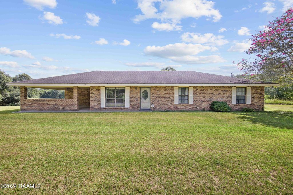 1396 Grand Prairie Highway, Washington, LA 70589